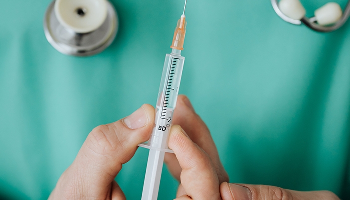 CEDH : vaccination obligatoire des soignants contre le Covid